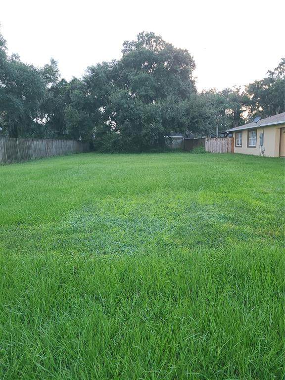 Texas Avenue - Photo 1