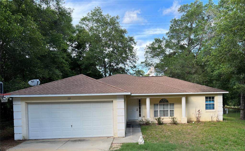 221 Rooks Avenue - Photo 1