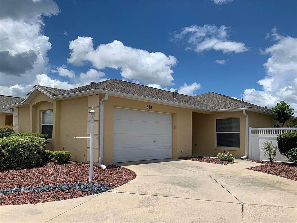 888 Radclife Berea Place - Photo 1
