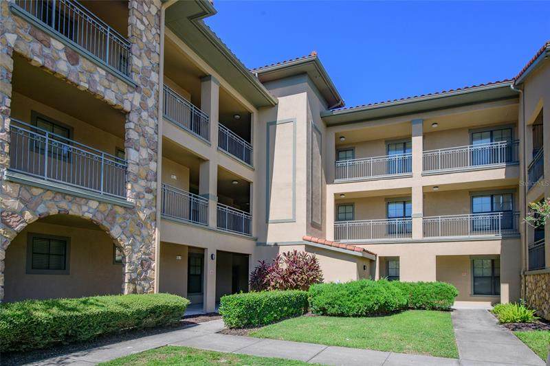 902 Charo Parkway - Photo 1