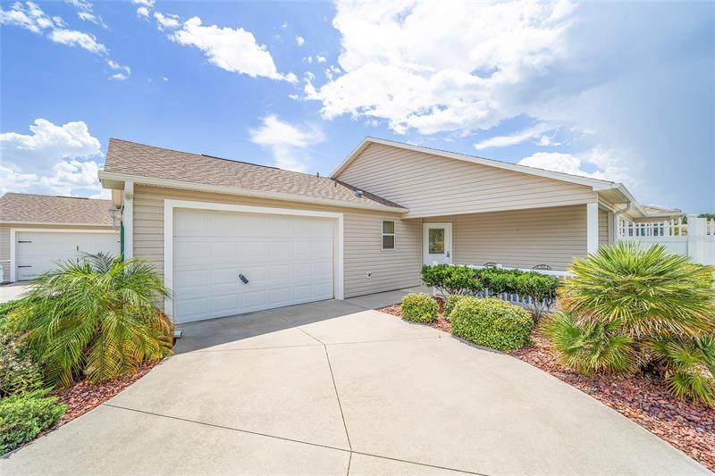 2472 Gladiolas Court - Photo 1