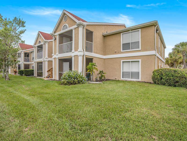 9481 Highland Oak Drive - Photo 1