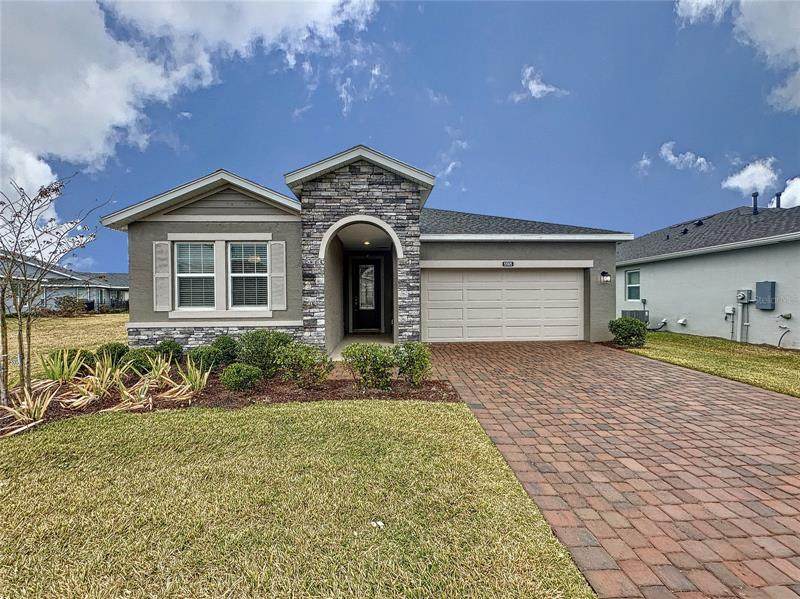 5565 41ST Lane - Photo 1