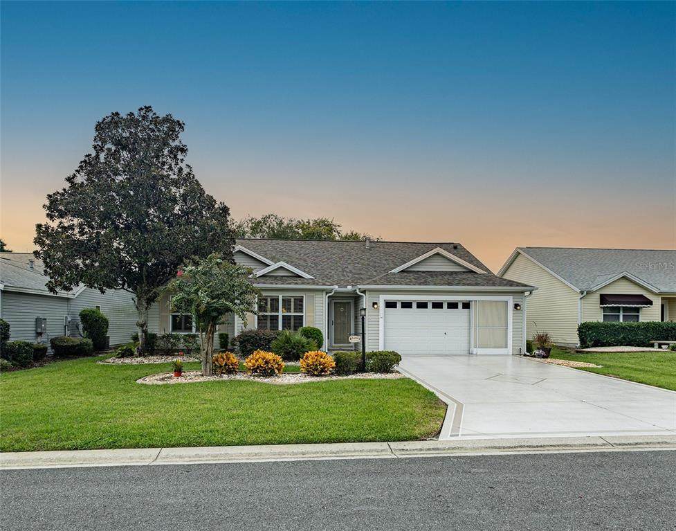 1418 Carrillo Street - Photo 1