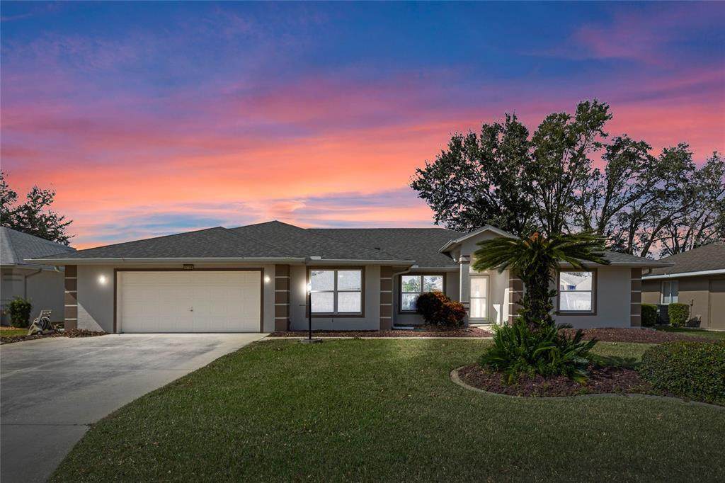 5729 King James Avenue - Photo 1