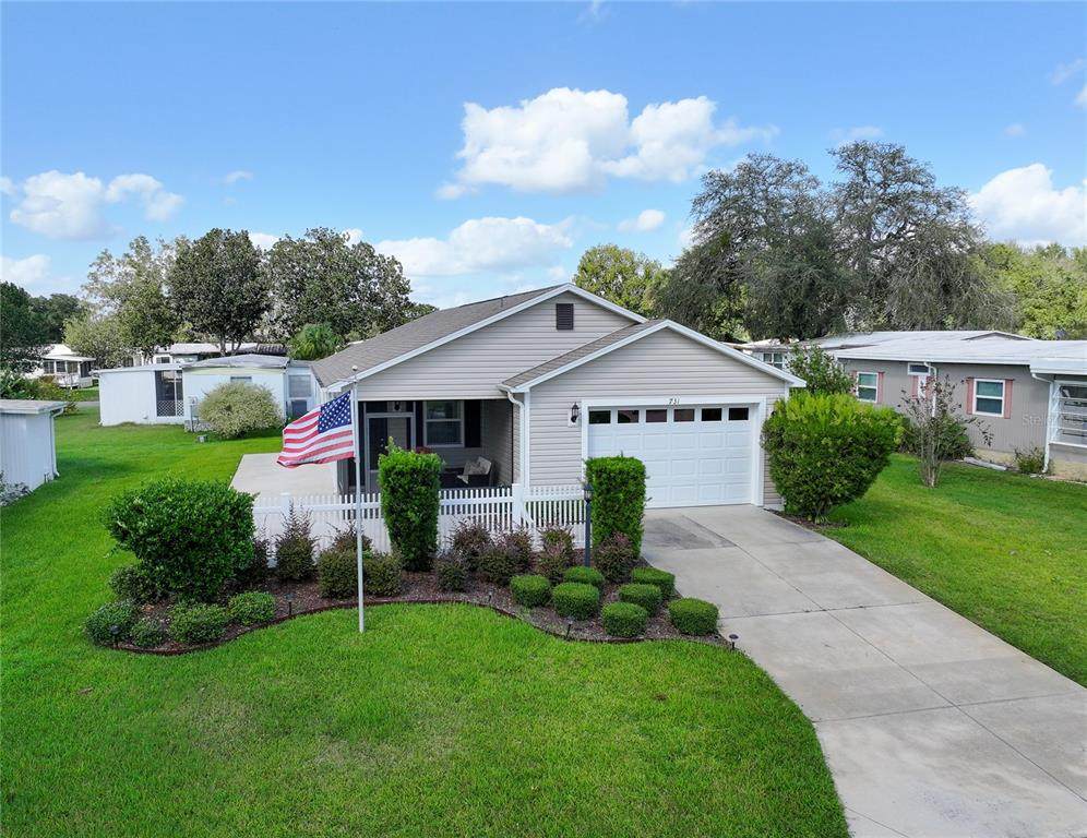 731 Truman Avenue - Photo 1