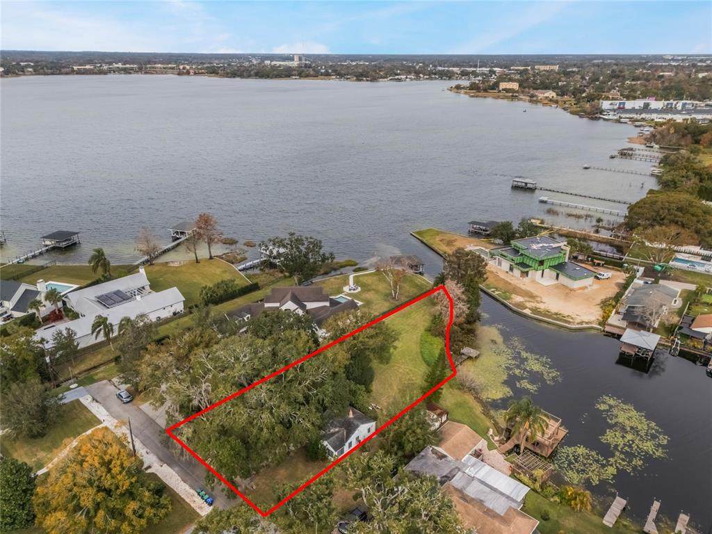 1113 Venetian Avenue - Photo 1