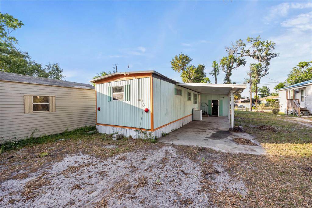 1098 7TH Boulevard - Photo 1