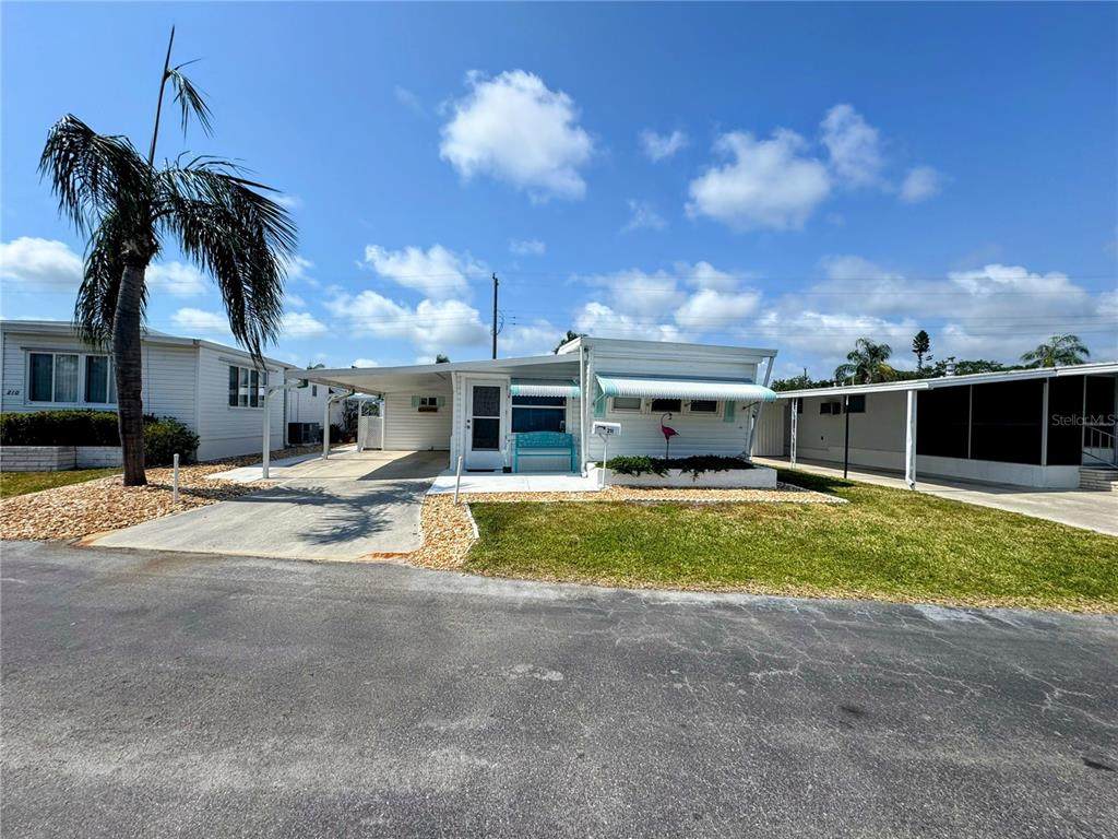 211 Southwinds Drive - Photo 1