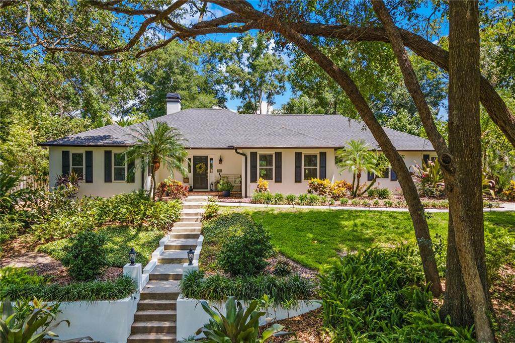 2214 Dogwood Circle - Photo 1