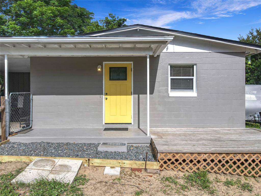 326 Lancelot Avenue - Photo 1