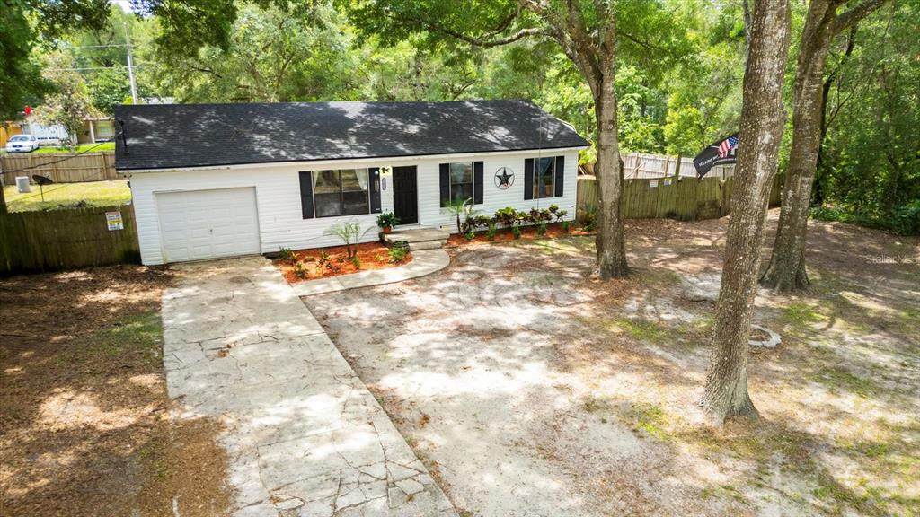 25824 Shawnee Street - Photo 1