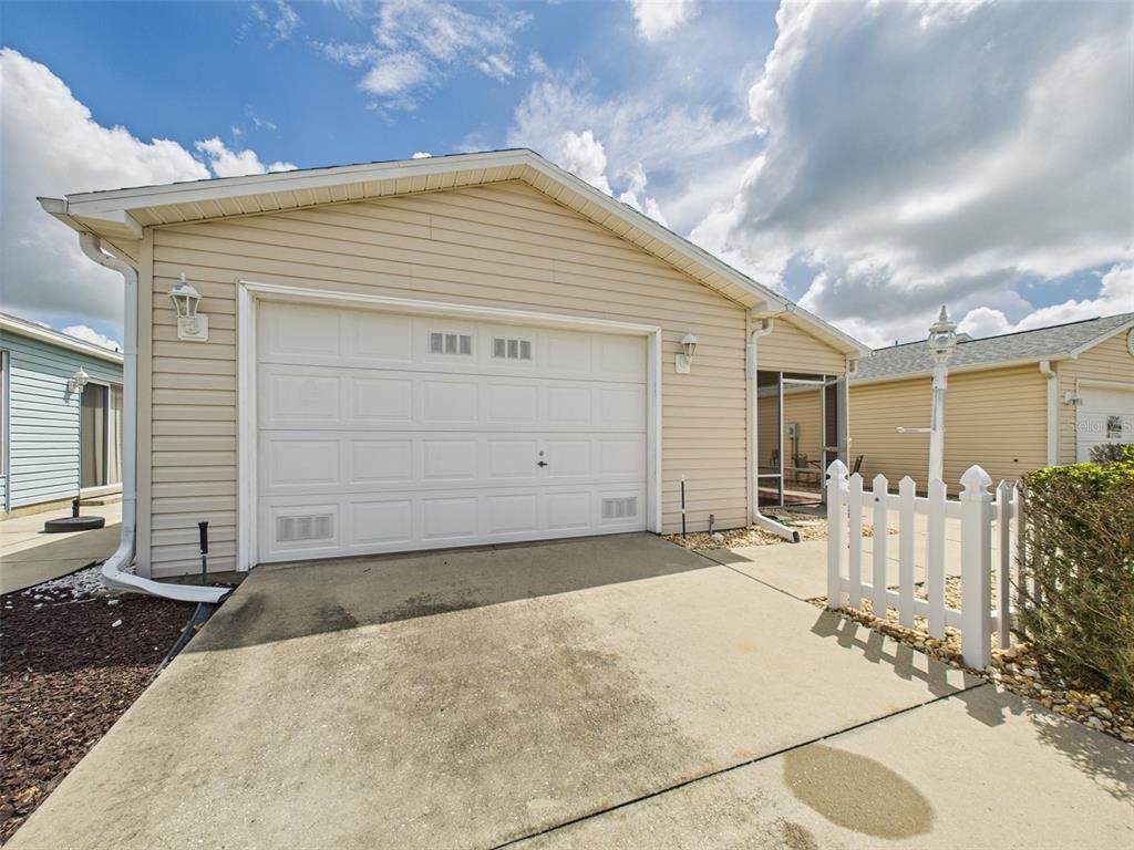 480 Hildalgo Drive - Photo 1