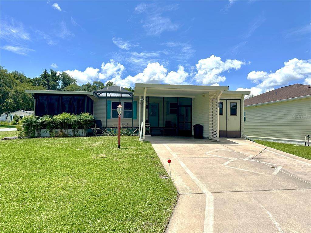 902 Rose Lane - Photo 1
