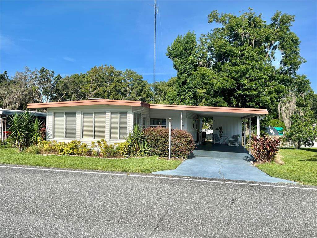 203 Aspen Circle - Photo 1