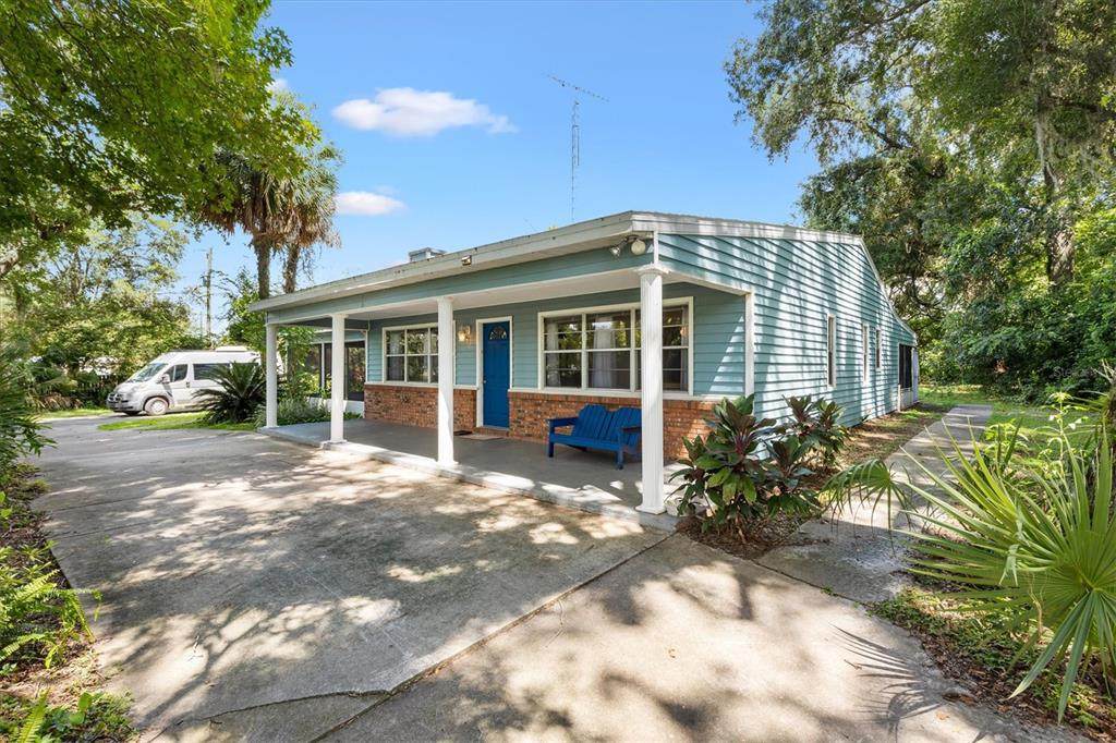 602 111TH Lane - Photo 1