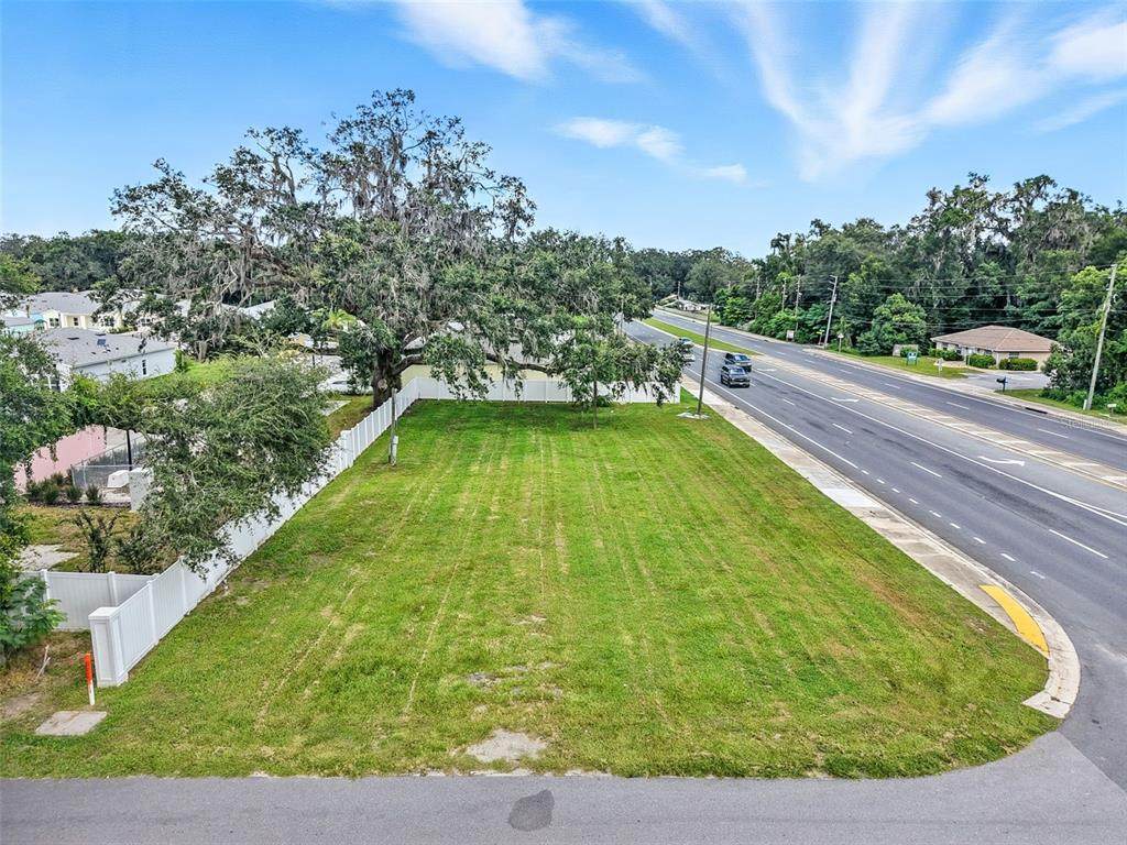 12182 Us Highway 301 - Photo 1