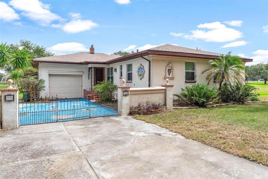 726 9TH Street - Photo 1