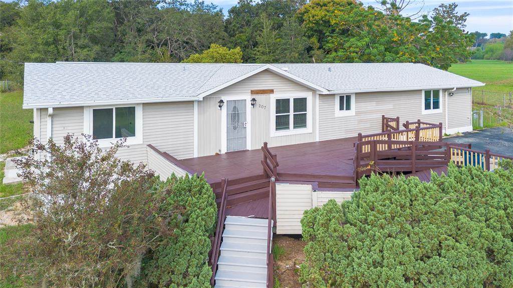 207 10TH Street - Photo 1