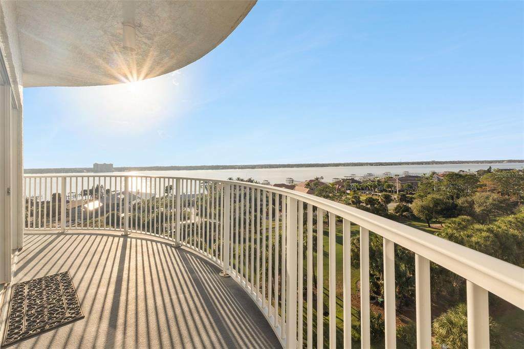 2 Oceans West Boulevard - Photo 1