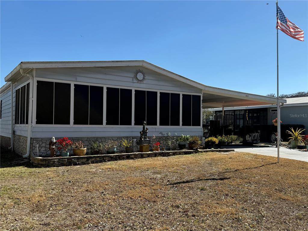 805 Oak Boulevard - Photo 1