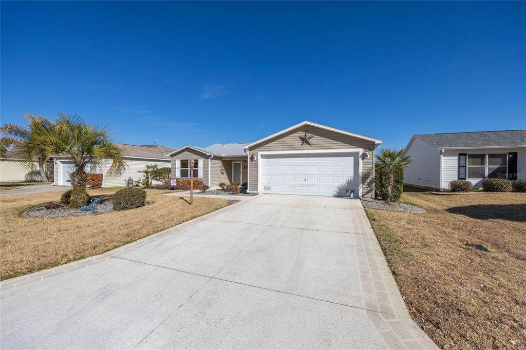 829 Evelynton Loop - Photo 1