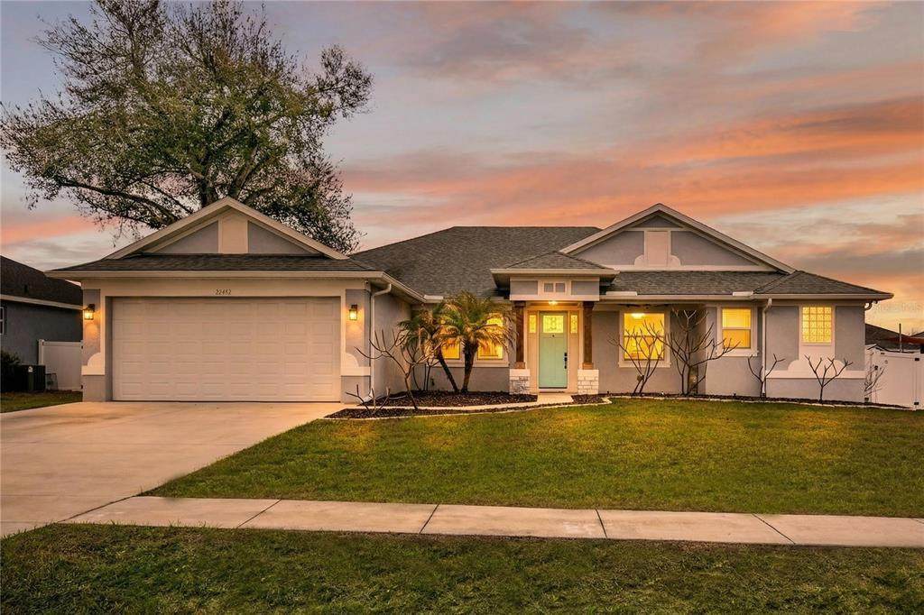 36452 Grand Island Oaks Circle - Photo 1