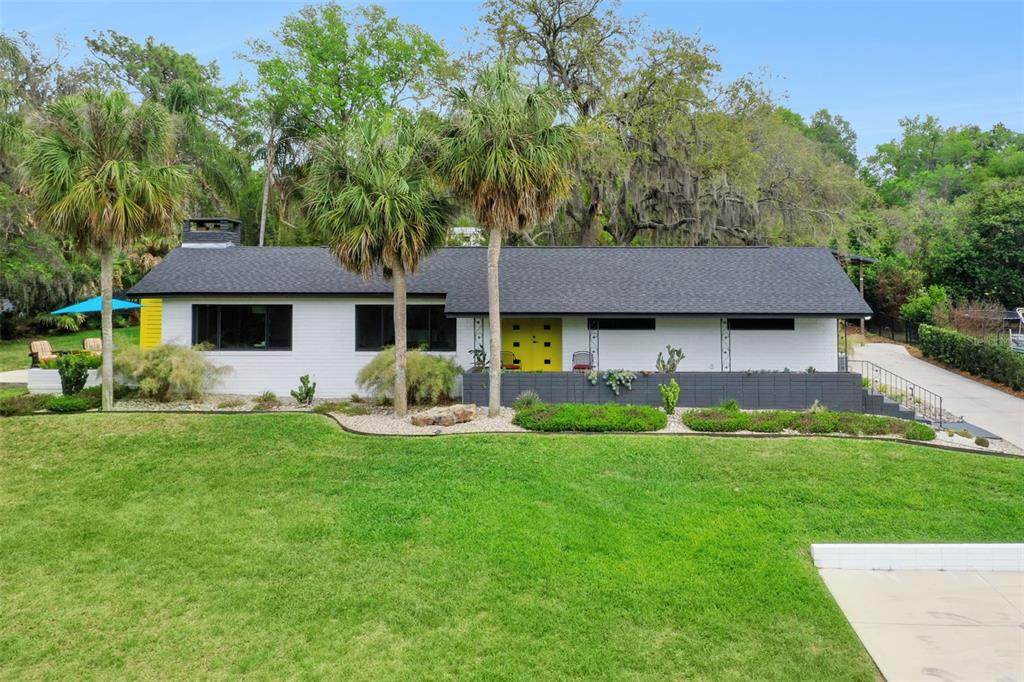 10426 Lakeshore Drive - Photo 1
