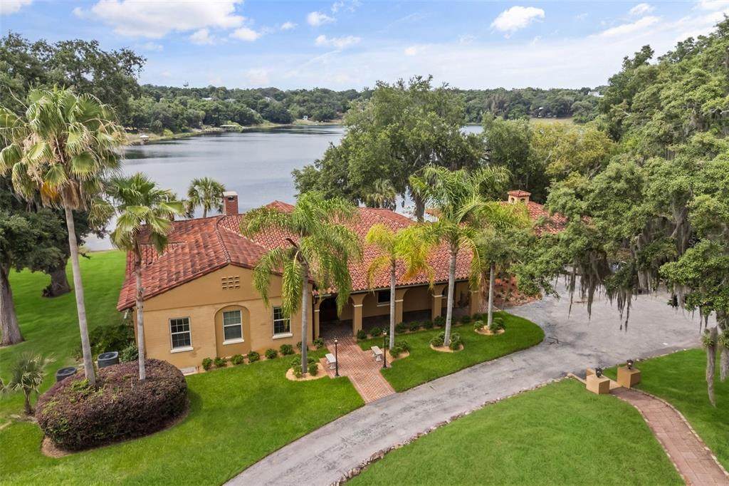 1909 Country Club Drive - Photo 1