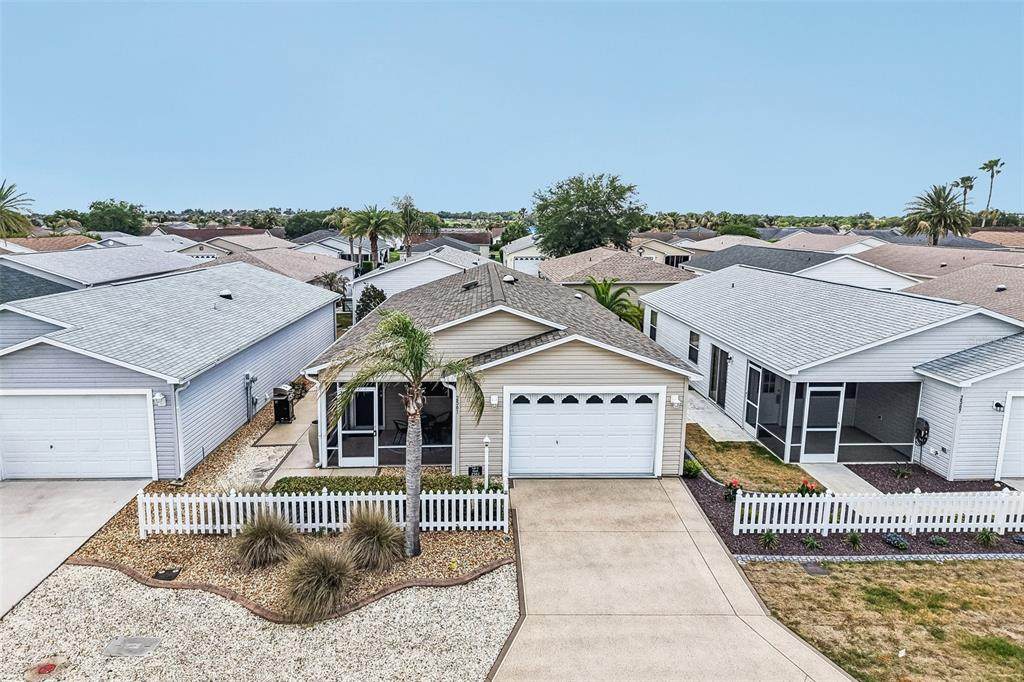 2561 Birch Avenue - Photo 1