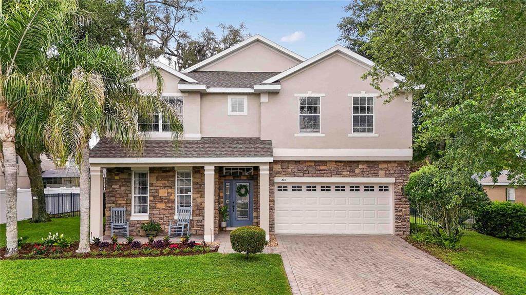 303 Blue Water Edge Drive - Photo 1