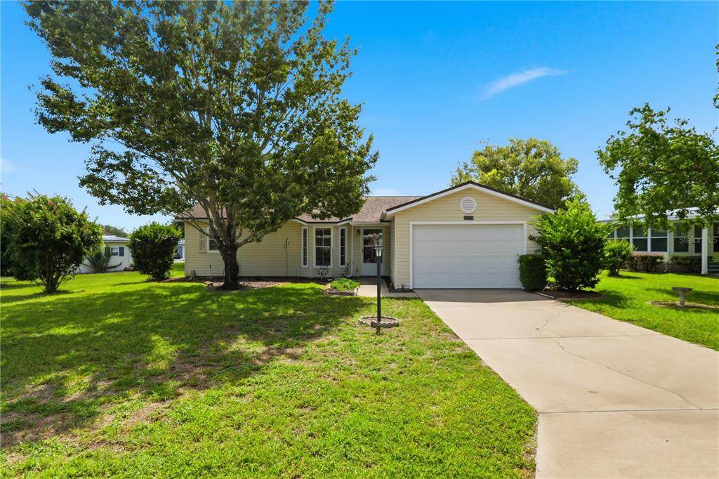 25110 Bellevue - Photo 1