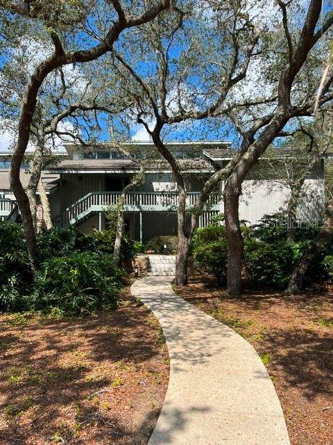 808 Pinewood Court - Photo 1