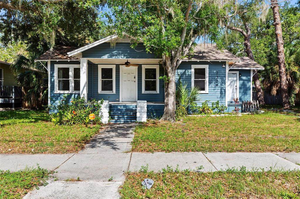 2329 7 Street - Photo 1