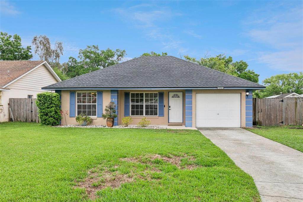 1711 Charleston Lane - Photo 1
