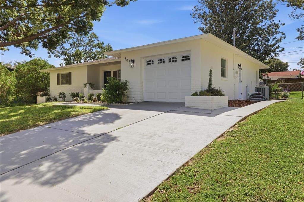 203 Lee Street - Photo 1