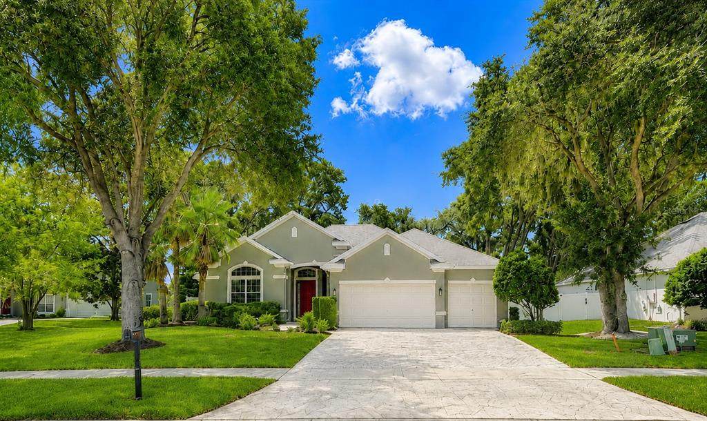 105 Blue Water Edge Drive - Photo 1