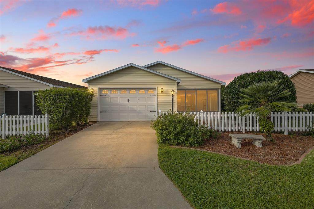 481 Hildalgo Drive - Photo 1