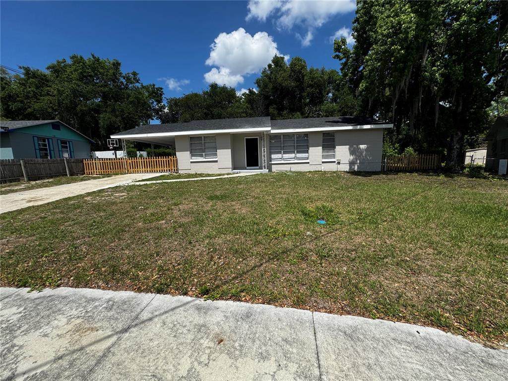 1610 Crest Avenue - Photo 1