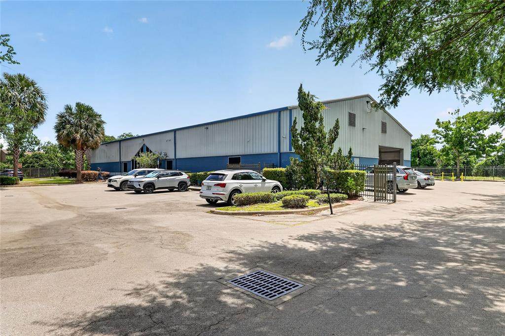 2721 Pemberton Drive - Photo 1