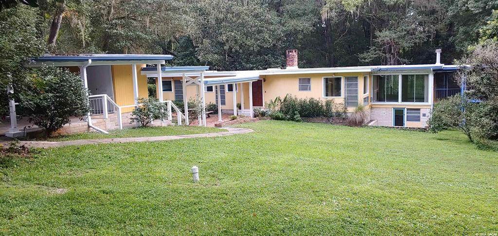906 36 Road - Photo 1