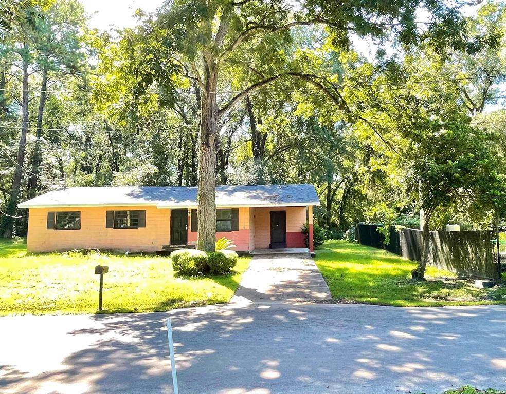 13613 147 Avenue - Photo 1