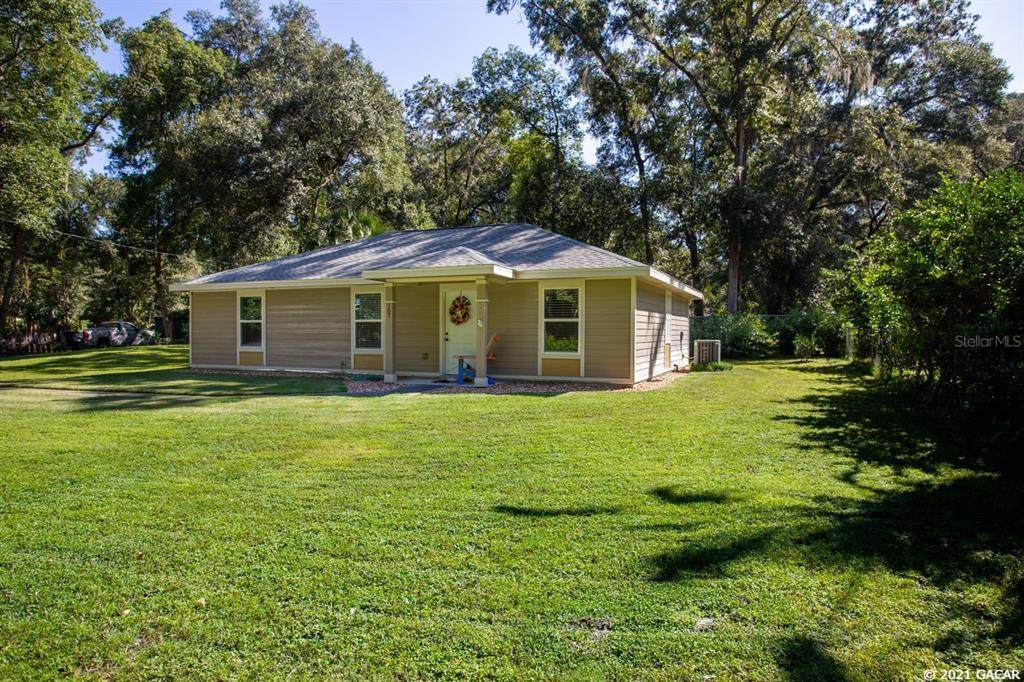 107 8TH Street - Photo 1