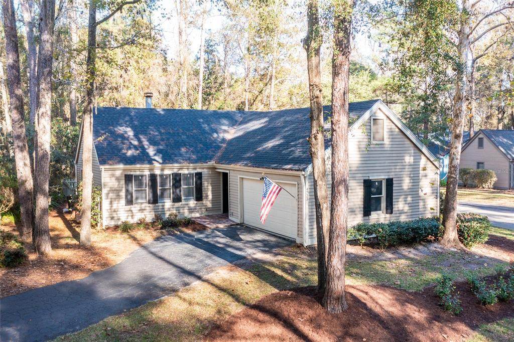 4723 85TH Drive - Photo 1