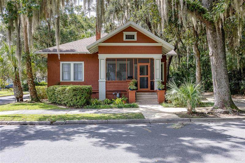 217 6TH Avenue - Photo 1