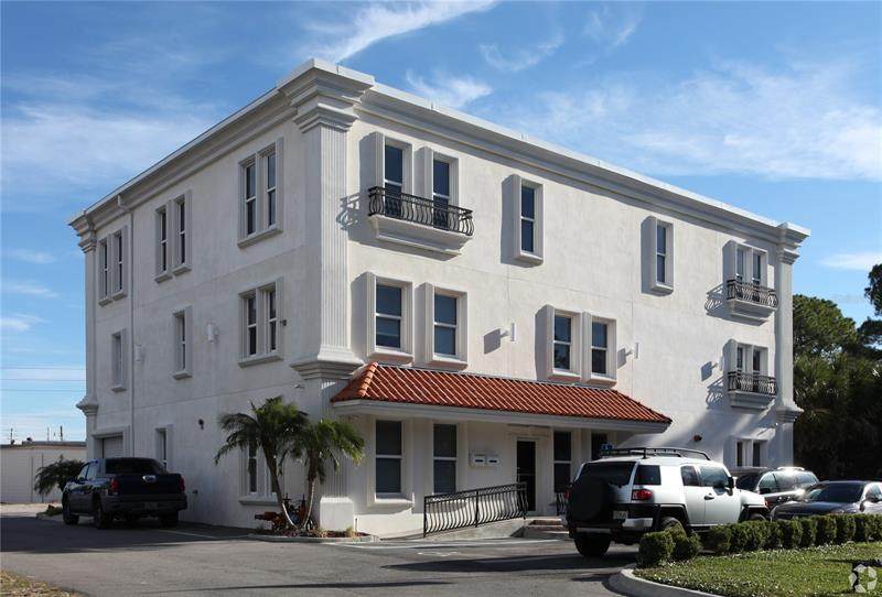 2050 Kings Circle - Photo 1