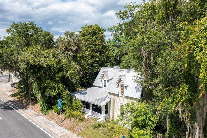 20549 9TH ST - Photo 1