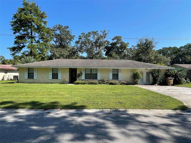 1585 Saint James Court - Photo 1