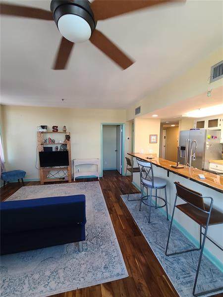 408 University Avenue - Photo 1