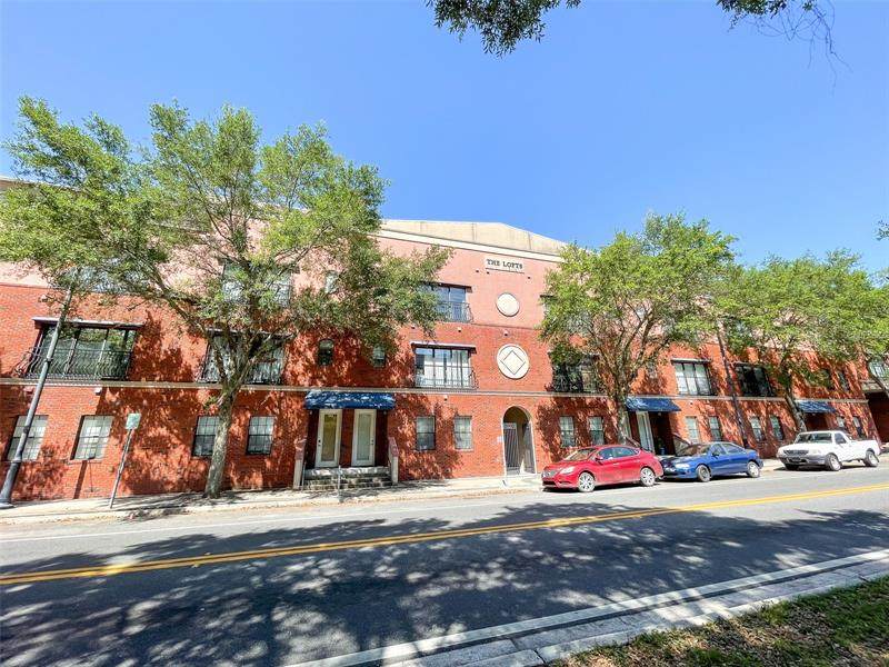 20 6TH Street - Photo 1